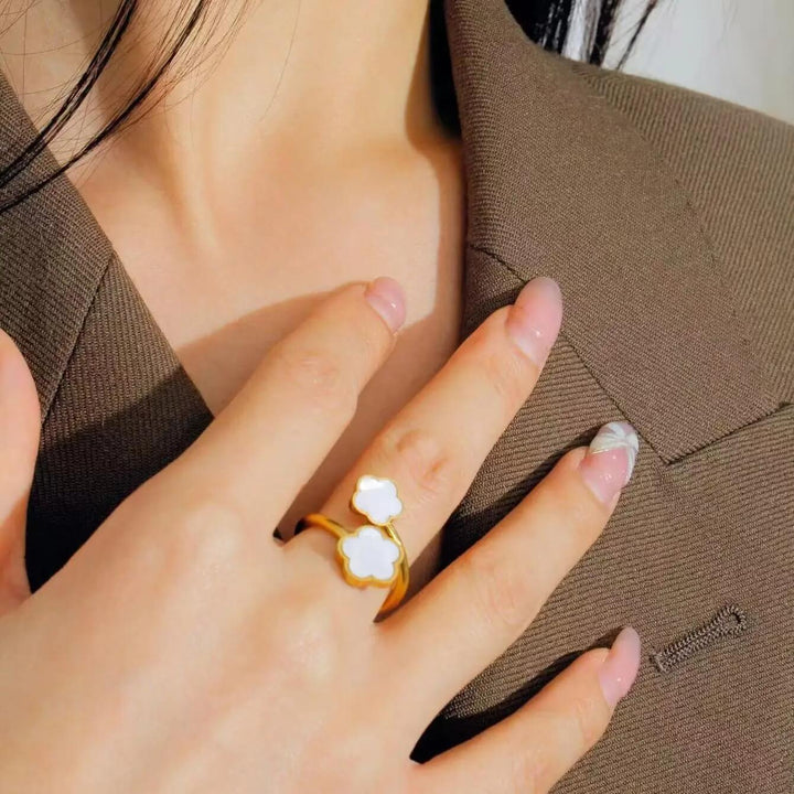 Five Leaf Clover Dual Ring