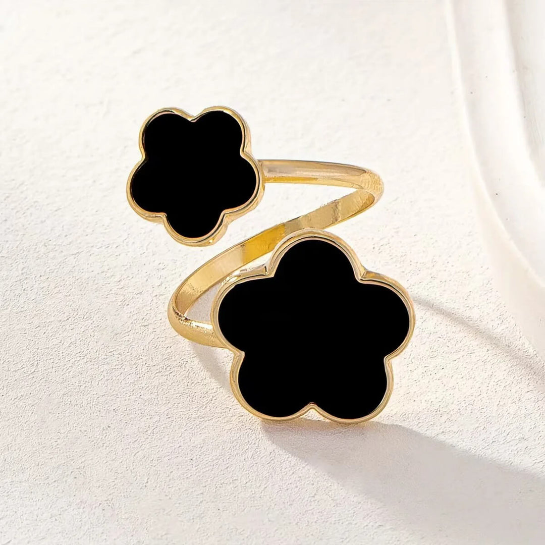 Five Leaf Clover Dual Ring