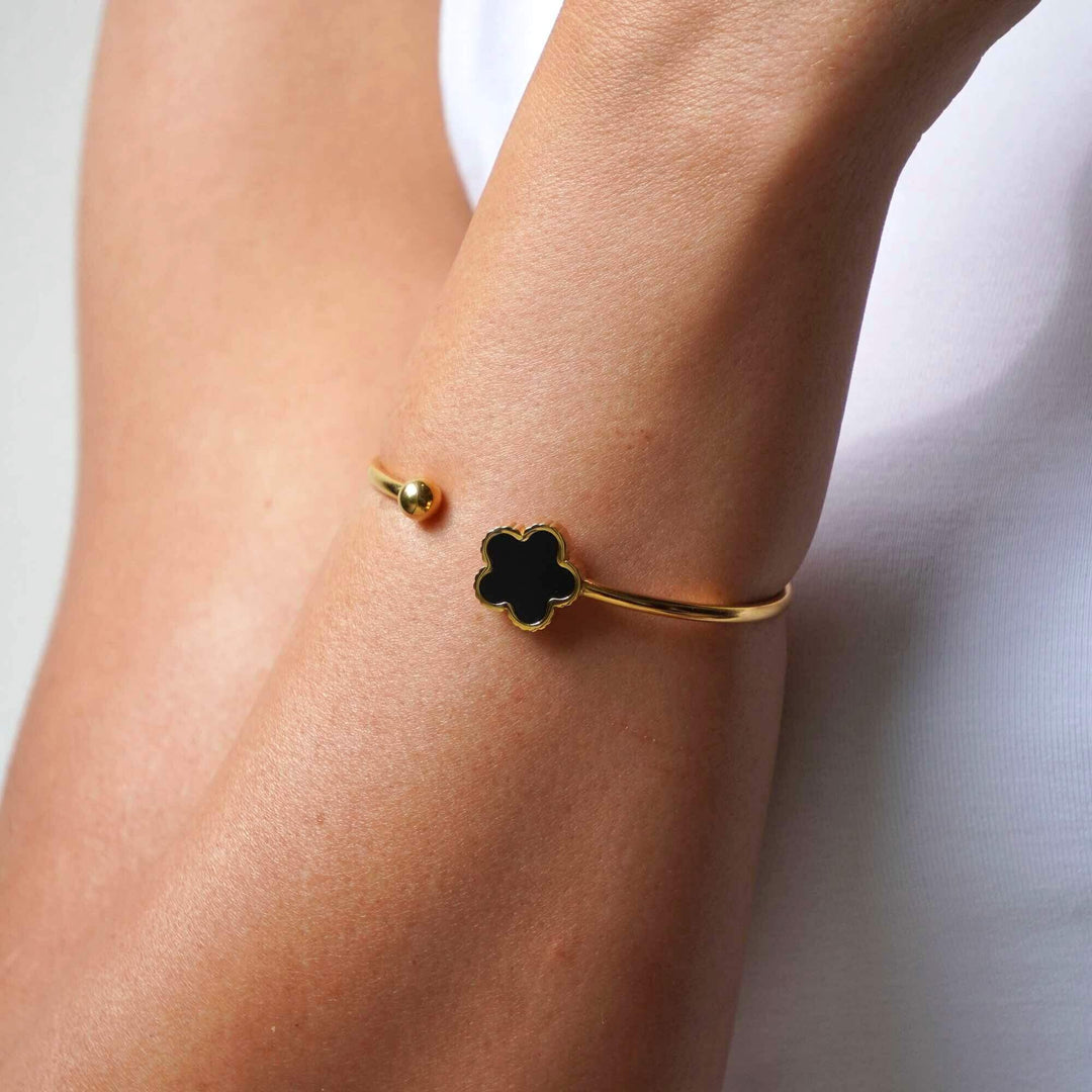 Cia Five Leaf Clover Adjustable Solid Bangle