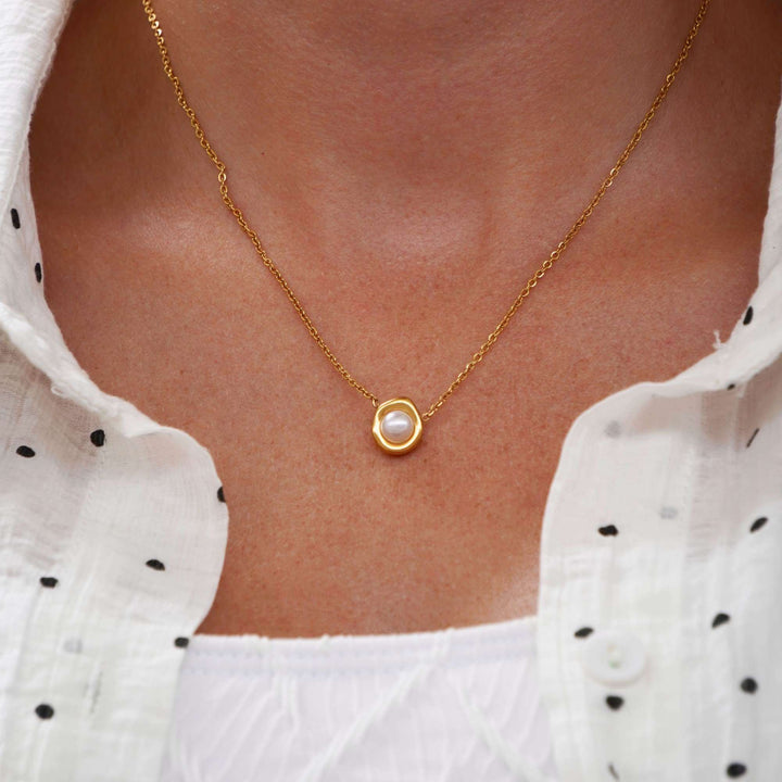 Aurelia Pearl Necklace
